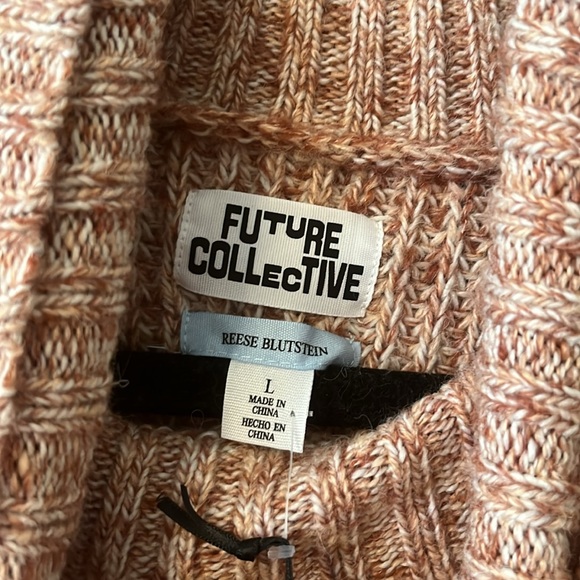NWT Future Collective turtleneck sweater - Picture 4 of 5
